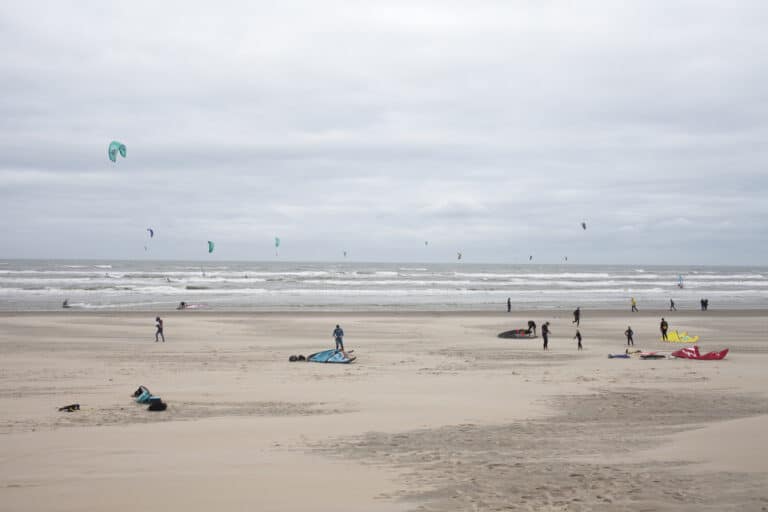 Kitesurfing in Zandvoort: Kitesurfing in the North Sea and on the beach